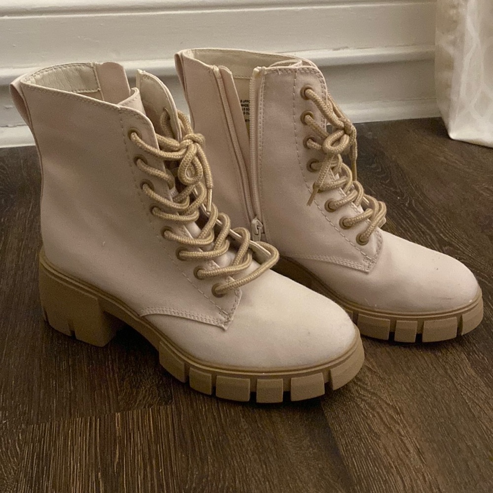 White/tan booties used once